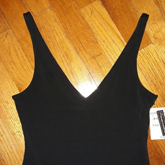 Leith V-neck Bodysuit - Picture 3 of 7